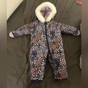 Carter’s Snowsuit baby girl/boy 6-9 months old. NWOT